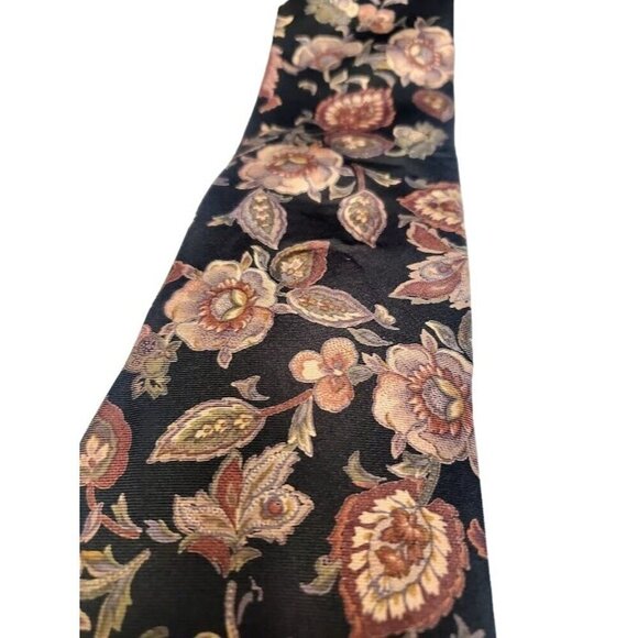 Vintage Floral Silk Tie By Halston III 100% Italian Silk Made In USA Floral Patt - Picture 4 of 5